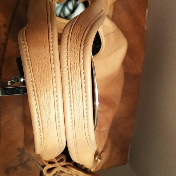 ZINA EVA LEATHER HOBO FRINGE PURSE - Picture 4 of 8